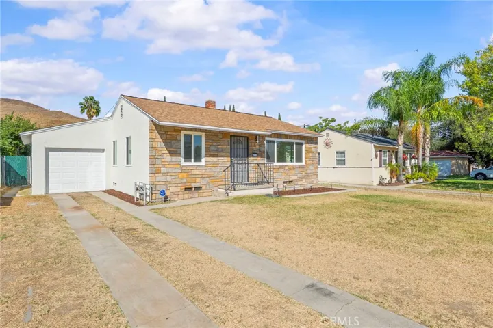 930 Bussey, San Bernardino, California 92405 — photo 5