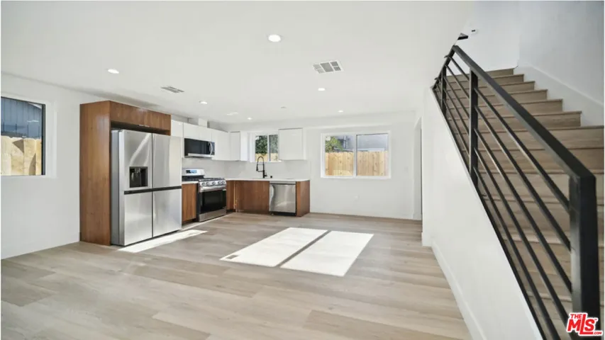 11314 Martha Street, North Hollywood, California 91601 — photo 5