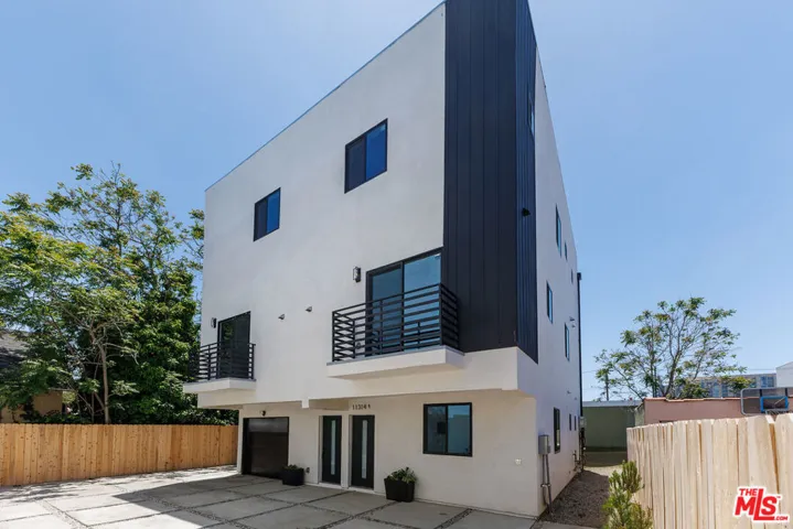 11314 Martha Street, North Hollywood, California 91601 — photo 4