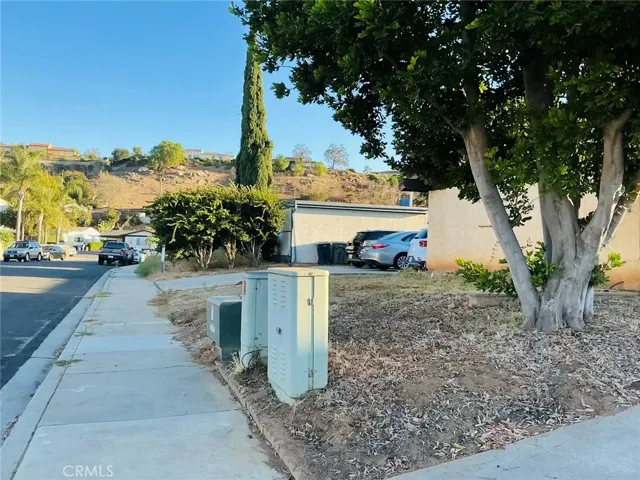 231 James, Escondido, California 92027 — photo 4