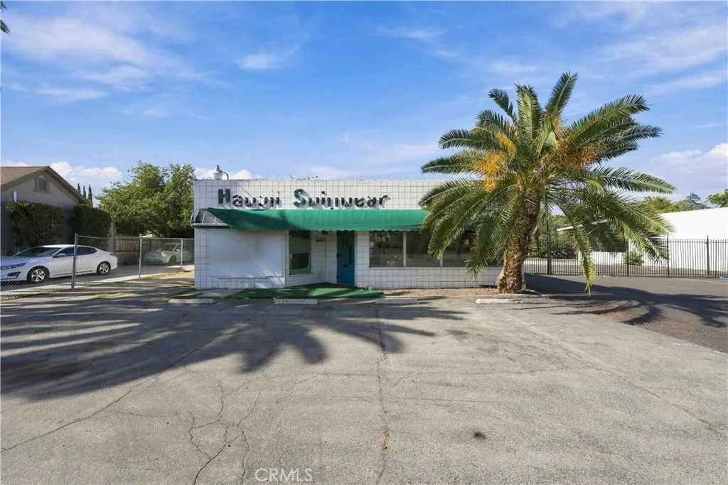 3652 Van Buren