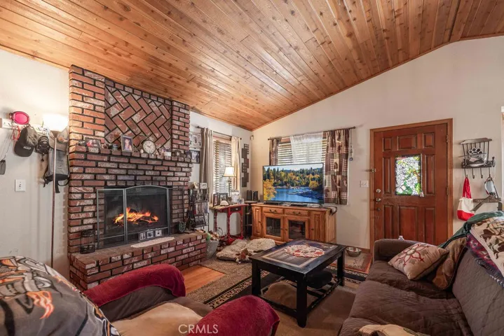 1312 E Country Club Boulevard, Big Bear City, California 92314 — photo 4