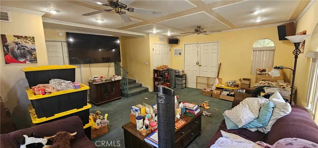 14900 Wolfskill, San Fernando, California 91345 — photo 5