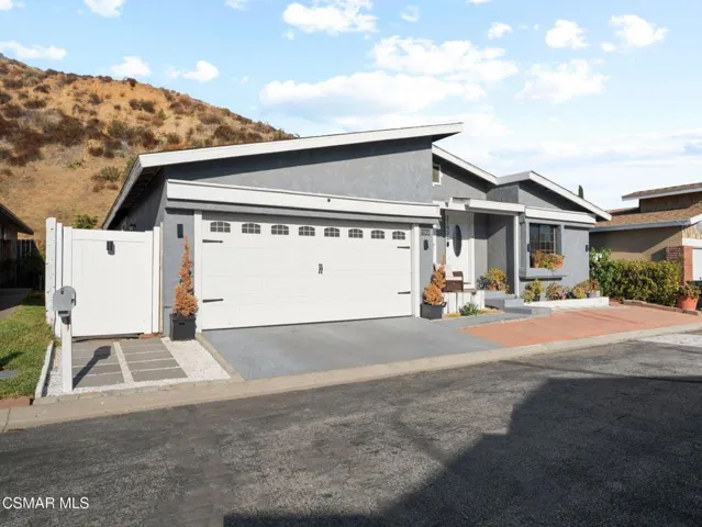 31938 Cinnabar Lane, Castaic, California 91384 — photo 4