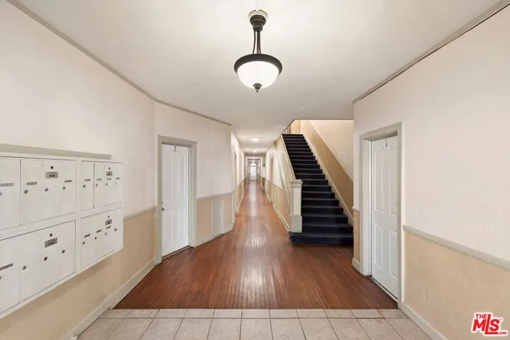 438 S Rampart Boulevard, Los Angeles, California 90057 — photo 4