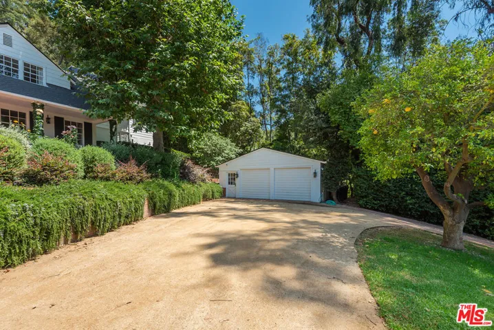 9305 Hazen Drive, Beverly Hills, California 90210 — photo 4