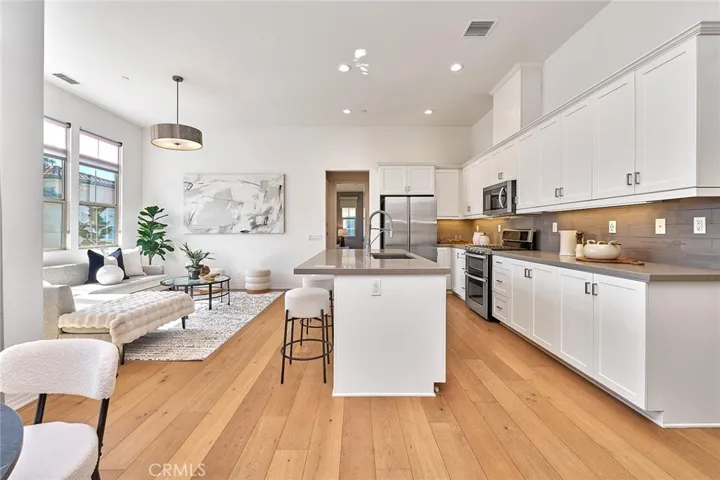 112 Parkwood, Irvine, California 92620 — photo 5