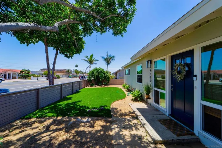 4190 Clairemont, San Diego, California 92117 — photo 4