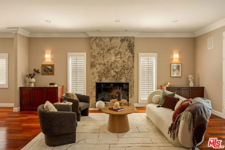 854 S Rimpau Boulevard, Los Angeles, California 90005 — photo 4