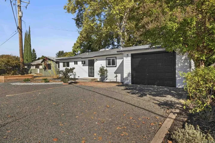 996 E Eaton, Chico, California 95973 — photo 4