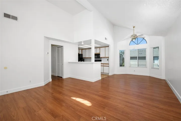 63 Huntington, Irvine, California 92620 — photo 5