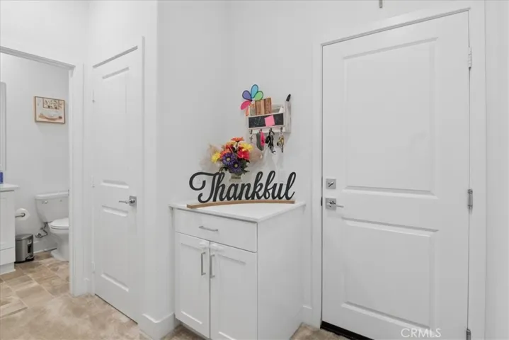 27217 Tamarack Lane, Valencia, California 91381 — photo 5