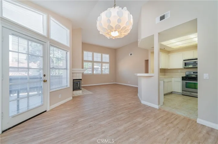 60 Magellan Aisle, Irvine, California 92620 — photo 4