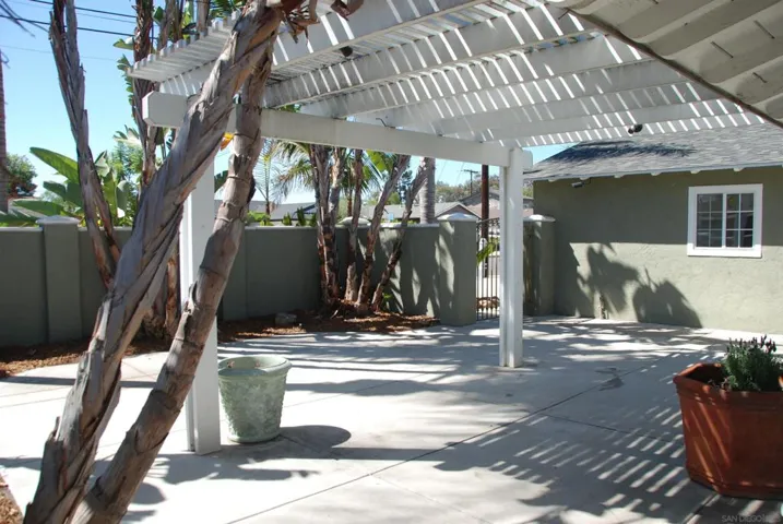 8330 Beaver Lake Dr, San Diego, California 92119 — photo 4