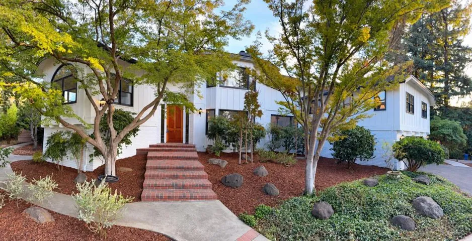 26209 Dori Lane, Los Altos Hills, California 94022 — photo 5