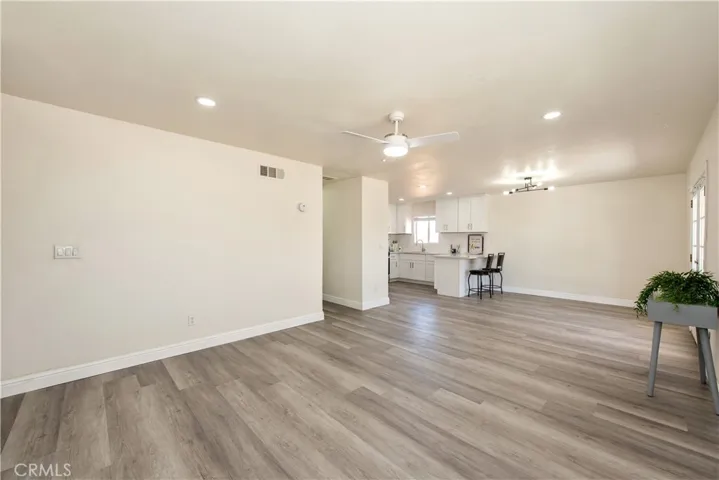 15105 Condor, Victorville, California 92394 — photo 4