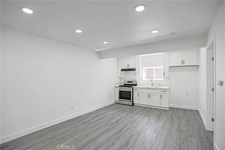 440 W Holt, Pomona, California 91768 — photo 5