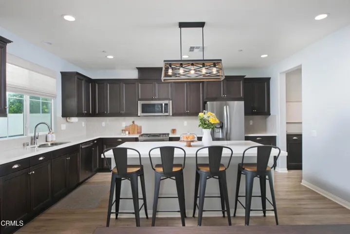 385 Azalea Street, Fillmore, California 93015 — photo 5