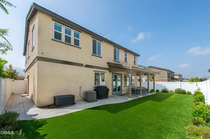 385 Azalea Street, Fillmore, California 93015 — photo 4