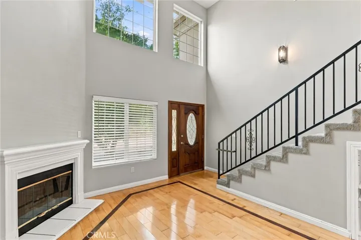 10235 Oklahoma 2, Chatsworth, California 91311 — photo 4