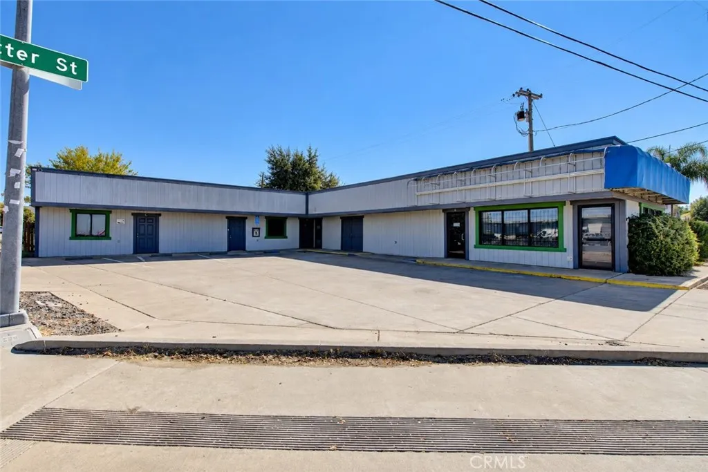 9215 E Hwy 140