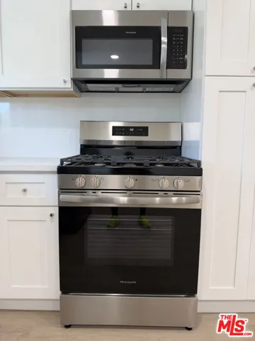 11500 Riverside Drive 4, North Hollywood, California 91602 — photo 4