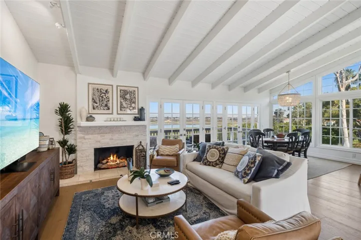 424 Vista Grande, Newport Beach, California 92660 — photo 5