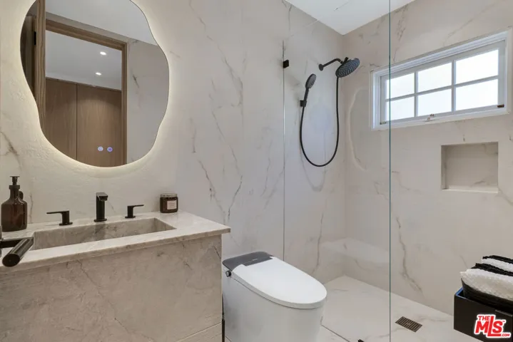 10160 Cielo Drive, Beverly Hills, California 90210 — photo 4