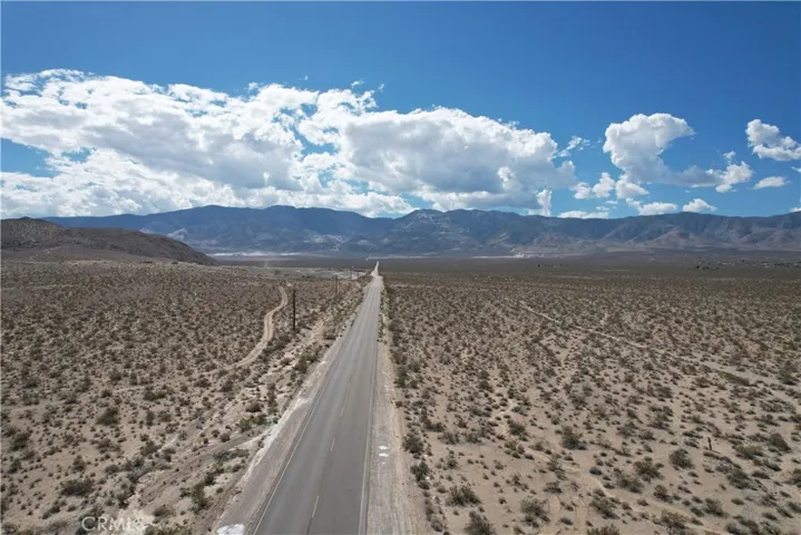 769 Meridian Road, Lucerne Valley, California 92356 — photo 4