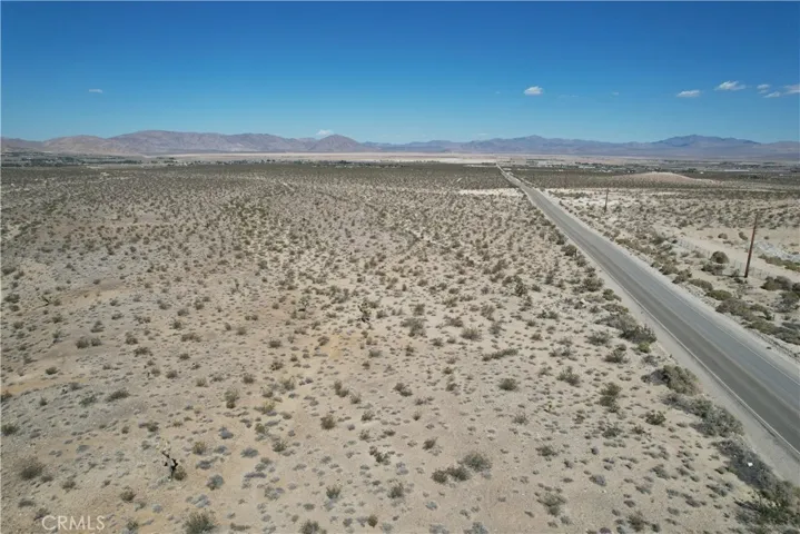 769 Meridian Road, Lucerne Valley, California 92356 — photo 5