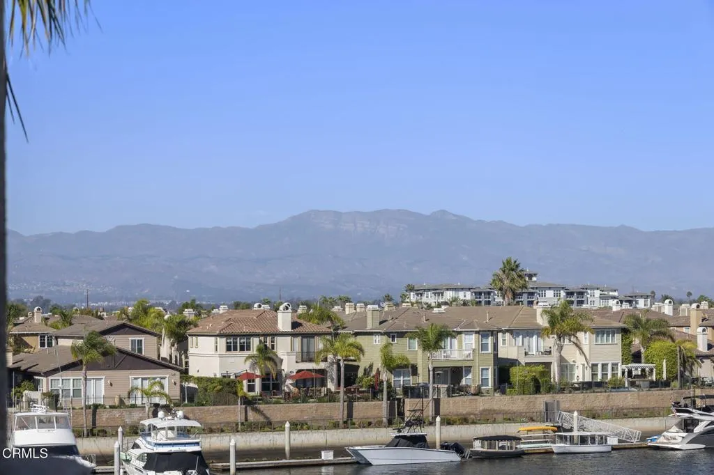 27-web-or-mls-1808Emerald70 27-web-or-mls-1808Emerald70