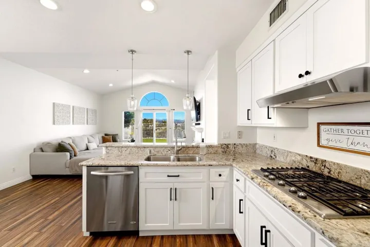 2467 Rock View, Escondido, California 92026 — photo 4