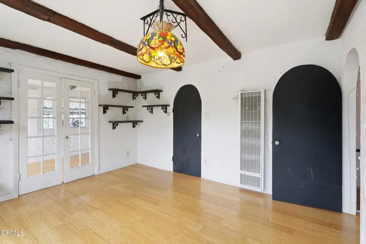 3911 De Longpre Avenue, Los Angeles, California 90027 — photo 4