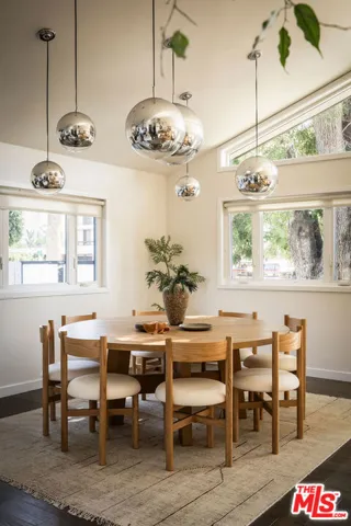 3758 Barry Avenue, Los Angeles, California 90066 — photo 5