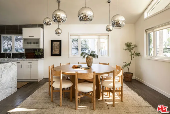 3758 Barry Avenue, Los Angeles, California 90066 — photo 4