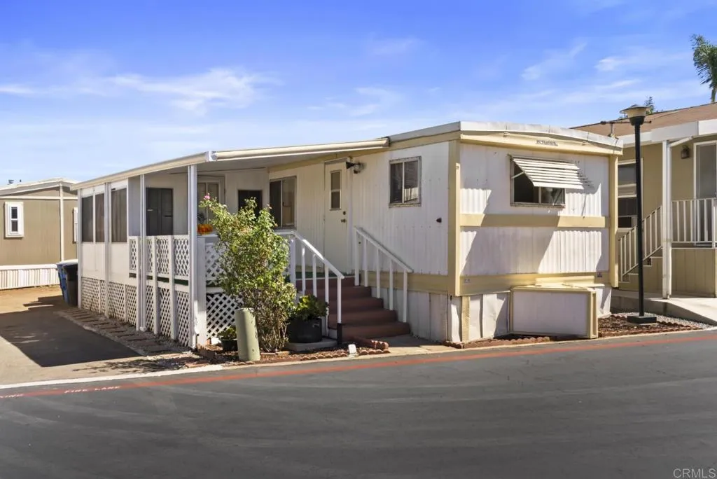 1600 Palm Ave #SPC 78
