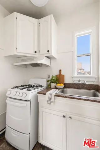259 E 41st Place, Los Angeles, California 90011 — photo 5
