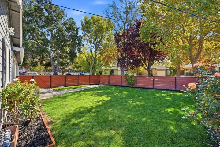 3739 Page Street, Redwood City, California 94063 — photo 5