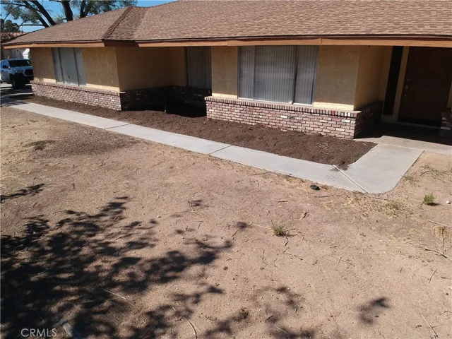 19430 Tomahawk Road, Apple Valley, California 92307 — photo 5