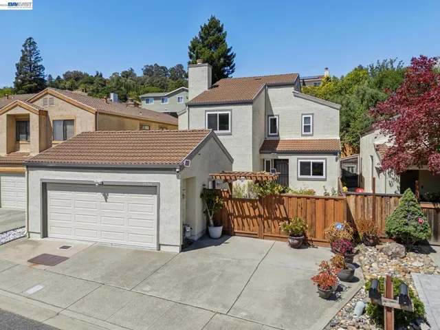 28086 Thorup Ln, Hayward, California 94542 — photo 4