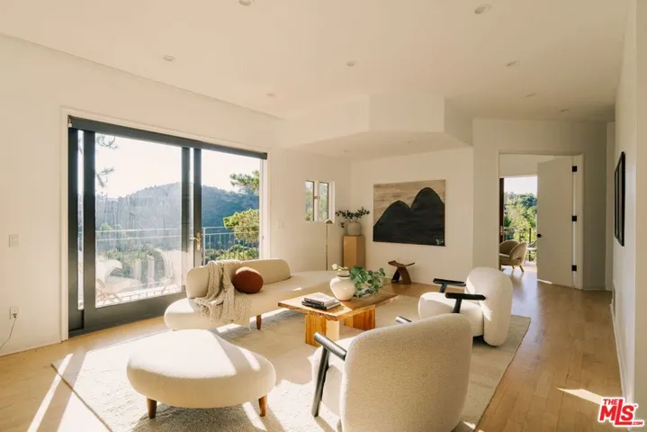 2591 Leicester Drive, Los Angeles, California 90046 — photo 5