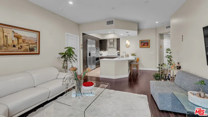 611 Caruso Avenue, Glendale, California 91210 — photo 5