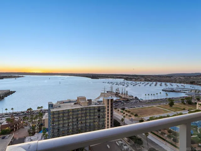 1325 Pacific Hwy #2302, San Diego, California 92101 — photo 4