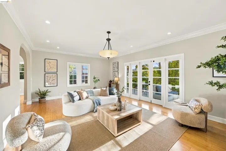 5056 Fairfax Ave, Oakland, California 94601 — photo 4