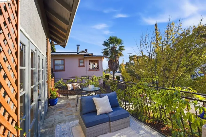 5056 Fairfax Ave, Oakland, California 94601 — photo 5