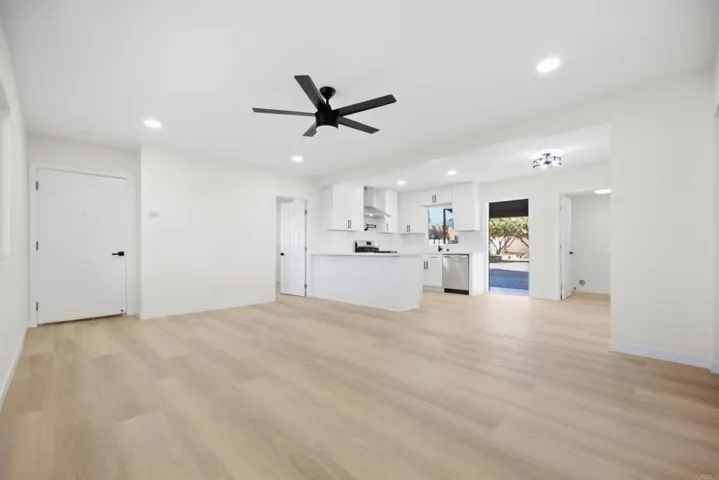 73 Oxford Street, Chula Vista, California 91911 — photo 4