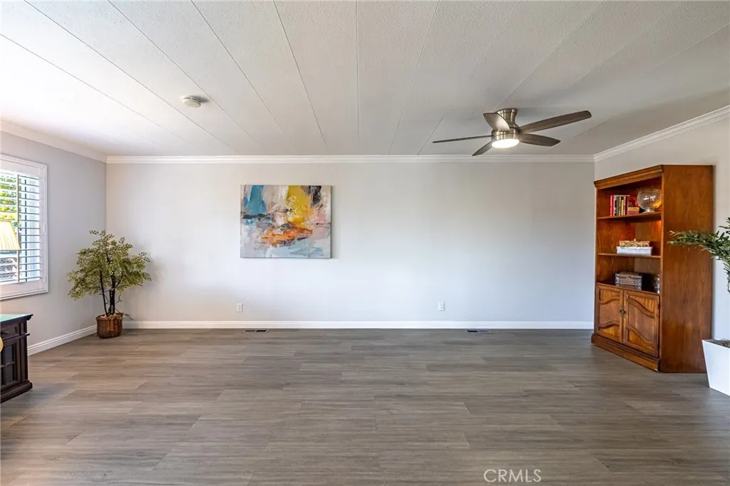 Extra room here for office or dining area