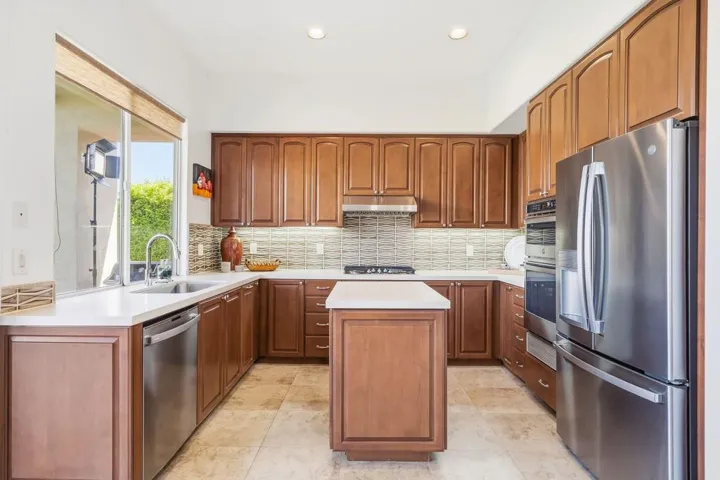 416 Desert Holly Drive, Palm Desert, California 92211 — photo 5