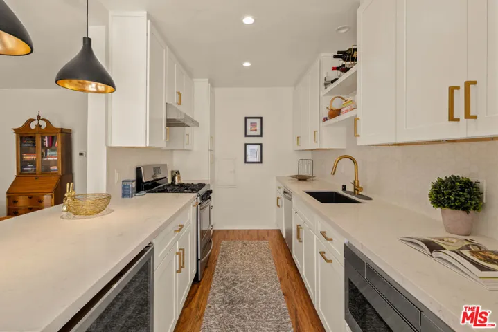 2621 Centinela Avenue 17, Santa Monica, California 90405 — photo 4