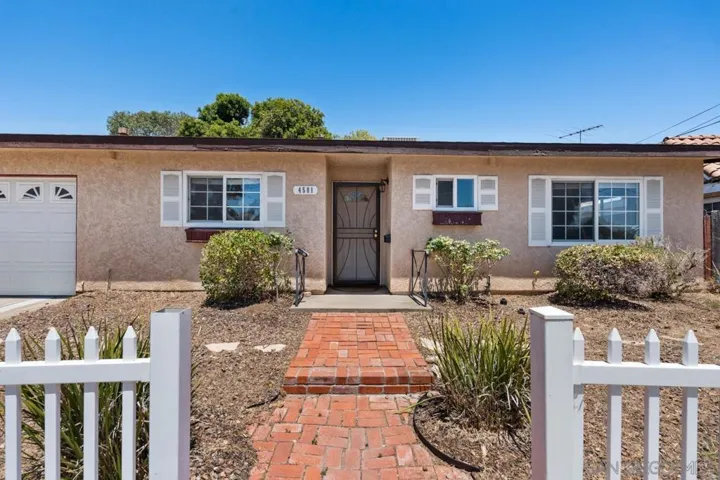 4581 Chinook, San Diego, California 92117 — photo 4